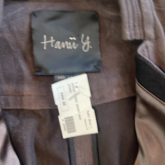 Hanni Y crop jacket new with tags. - Picture 2 of 6